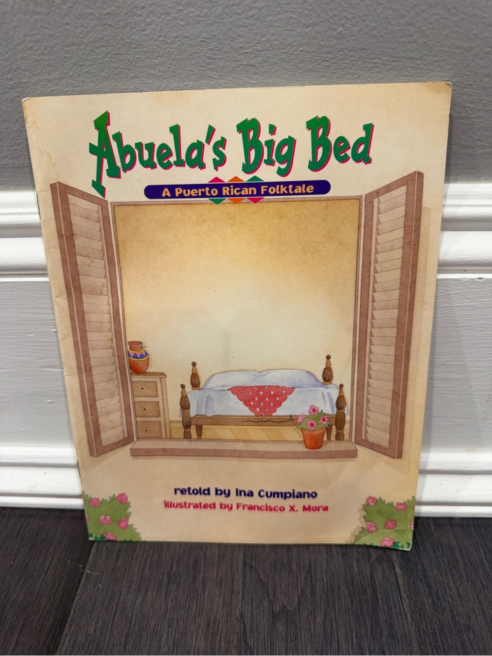 Abuela's Big Bed Illustrated Children's Paperback Soft Cover Puerto Rican Book